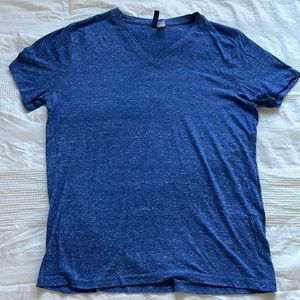 Divided v-neck tee